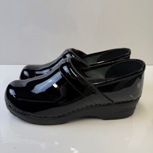 NEW! L.L. BEAN Womens Professional Clogs Black Leather SlipOn Comfort Shoes 9.5M